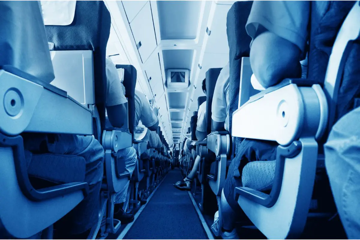 How To Choose Your Seat On An Airplane [Which Airlines Let You Pick]